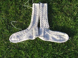 Socken auf Rasen